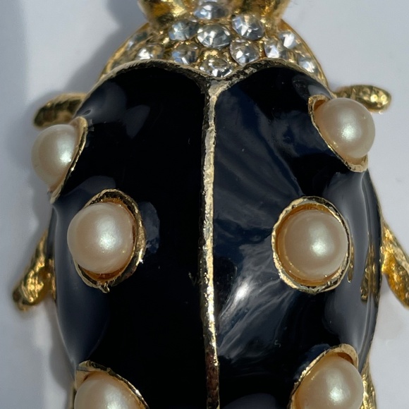 Vintage by Kenneth Jay Lane  GP ladybug brooch black enamel - Picture 6 of 14